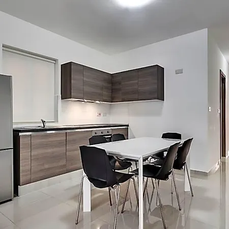 Ξενοδοχείο The Village 4*